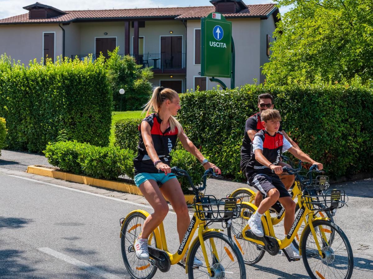 Golf Residenza Peschiera del Garda Exterior foto