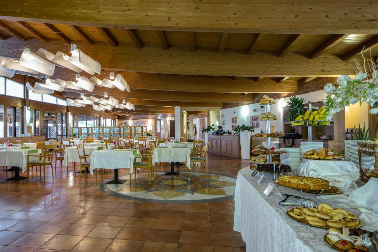Golf Residenza Peschiera del Garda Exterior foto